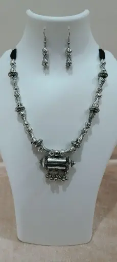 "Nomadic Rhapsody" Necklace Set