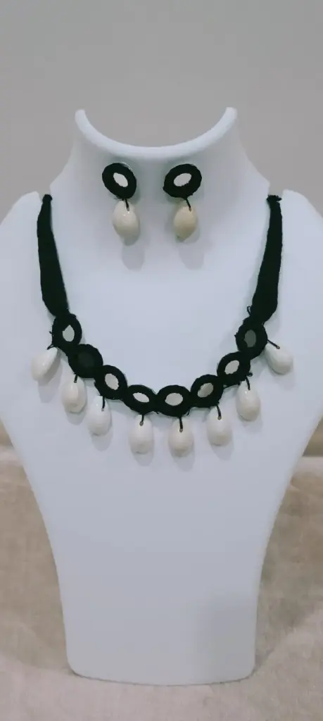 "Coastal Chic" Shell Necklace Set